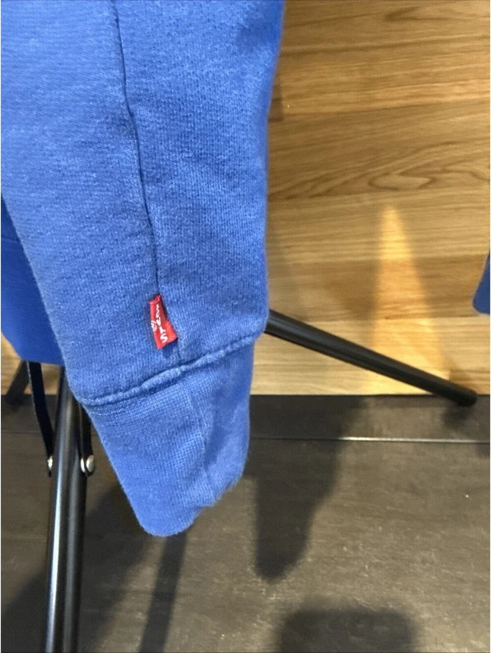 Levi’s 501 Men’s Blue Oversized Cotton Sweatshirt Size Small 100% Cotton